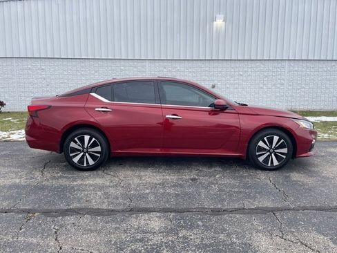 Used 2019 Nissan Altima 2.5 SV image 17