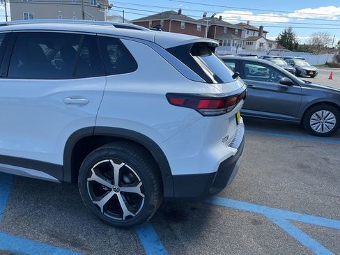 New 2026 Volkswagen Tiguan SE AWD/4WD image 17
