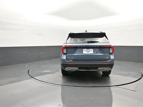 New 2025 Ford Explorer Active w/ Active Comfort Package image 6
