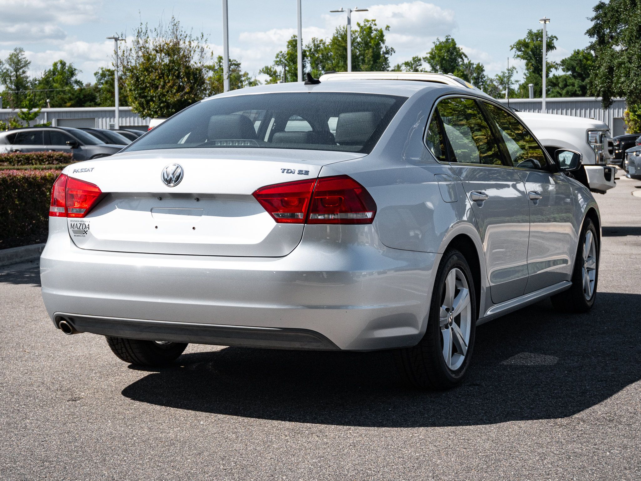 Used 2013 Volkswagen Passat TDI SE FWD image 10