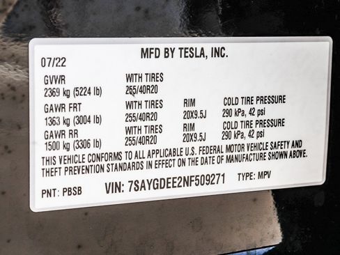Used 2022 Tesla Model Y Long Range AWD/4WD image 29
