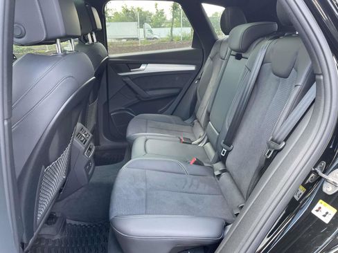 Certified 2024 Audi Q5 e Premium Plus w/ Premium Plus Package AWD/4WD image 13