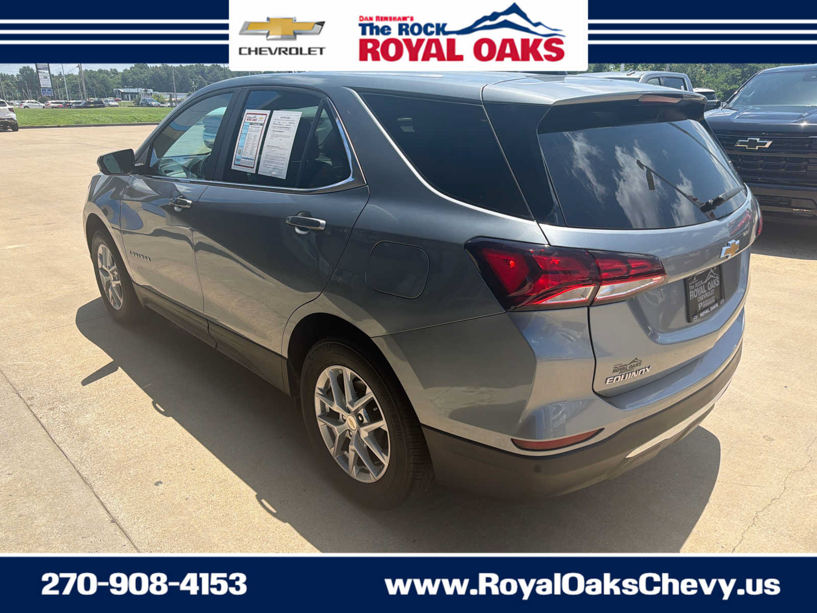 Used 2023 Chevrolet Equinox LT w/ Driver Convenience Package AWD/4WD image 3