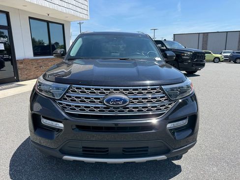 Used 2023 Ford Explorer Limited w/ Limited Technology Package AWD/4WD image 10