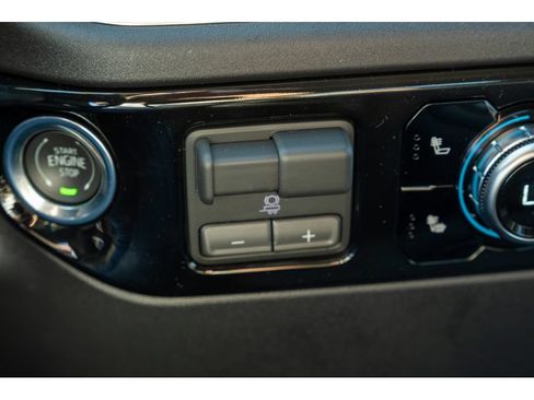 New 2026 GMC Sierra 1500 Elevation w/ Elevation Select Package AWD/4WD image 28
