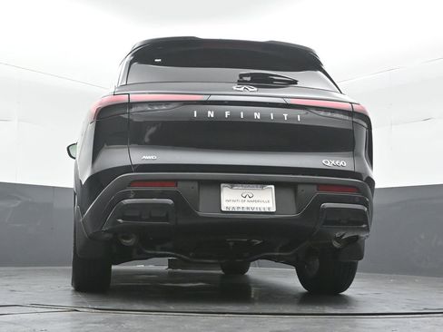Certified 2025 INFINITI QX60 Luxe image 36