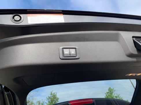 New 2026 Nissan Rogue Platinum image 8