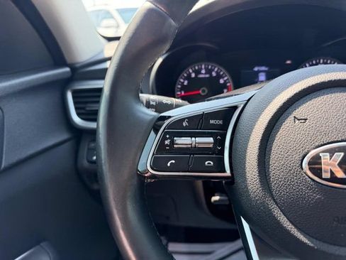 Used 2020 Kia Optima SE FWD image 11