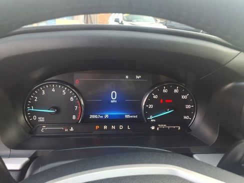 Used 2024 Ford Explorer XLT AWD/4WD image 19