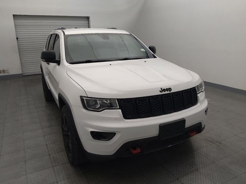 Used 2019 Jeep Grand Cherokee Limited image 14