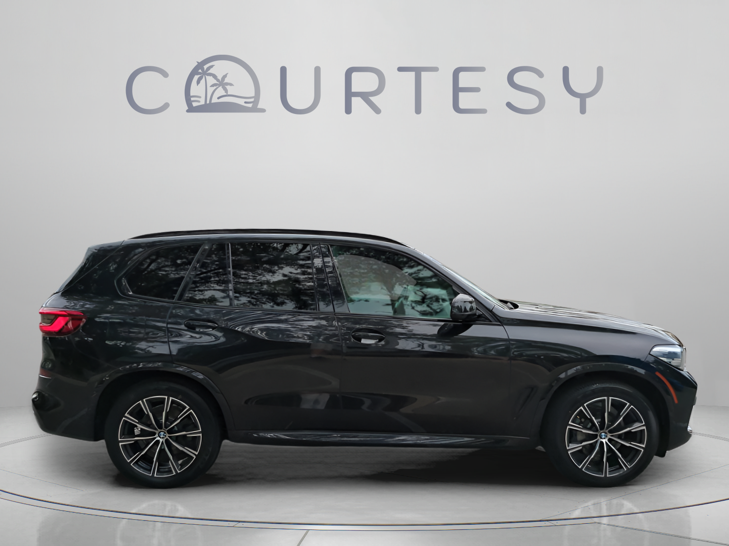 Used 2020 BMW X5 sDrive40i w/ M Sport Package RWD image 8