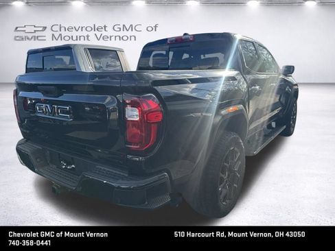 New 2026 GMC Canyon Denali w/ LPO, Denali Black Edition AWD/4WD image 8