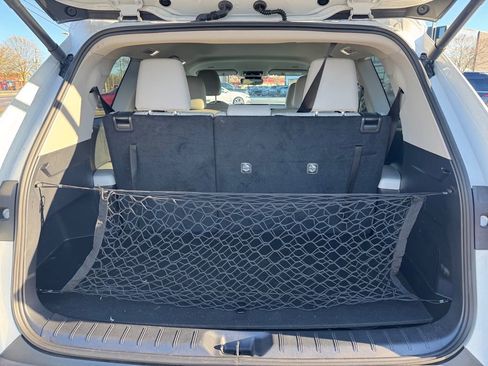 Used 2024 Toyota Grand Highlander XLE image 9