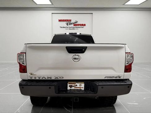 Used 2017 Nissan Titan PRO-4X w/ Pro-4x Convenience Package AWD/4WD image 6