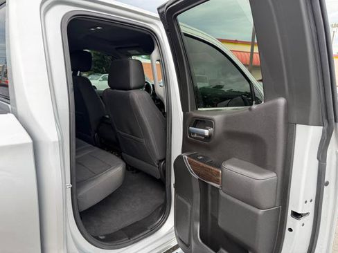 Used 2019 GMC Sierra 1500 SLE w/ SLE Value Package RWD image 17