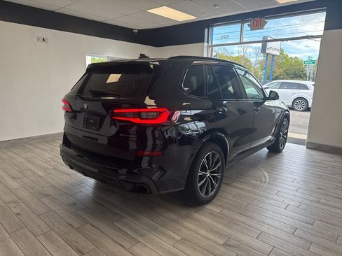 Used 2021 BMW X5 xDrive40i w/ M Sport Package AWD/4WD image 4
