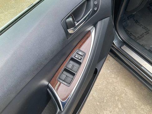 Used 2011 Lexus ES 350 FWD image 11