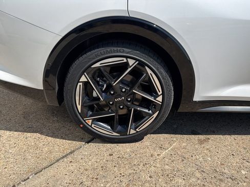 New 2026 Kia K4 GT-Line FWD image 9