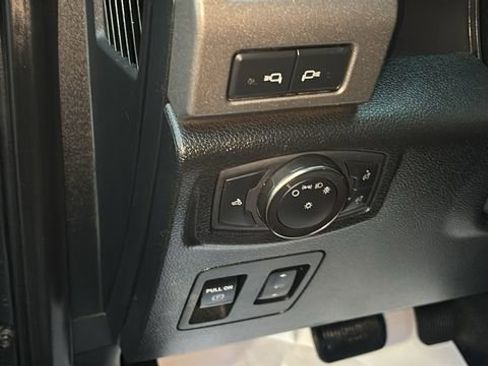 Used 2020 Ford F150 Raptor w/ Equipment Group 802A Luxury image 12