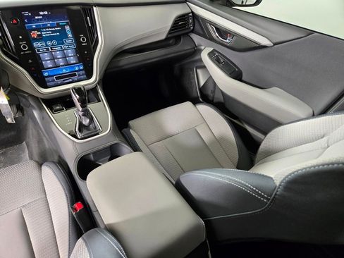 Certified 2025 Subaru Outback Premium AWD/4WD image 18