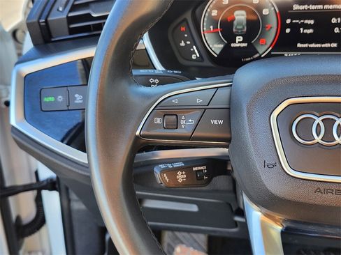 Used 2024 Audi Q3 2.0T Premium Plus image 26