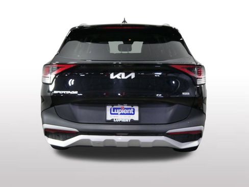 Used 2025 Kia Sportage EX AWD/4WD image 10