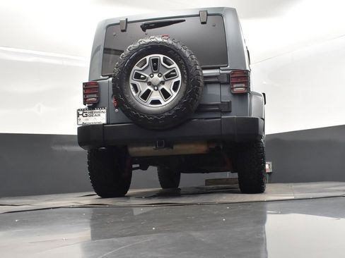 Used 2015 Jeep Wrangler Unlimited Rubicon w/ Connectivity Group image 41