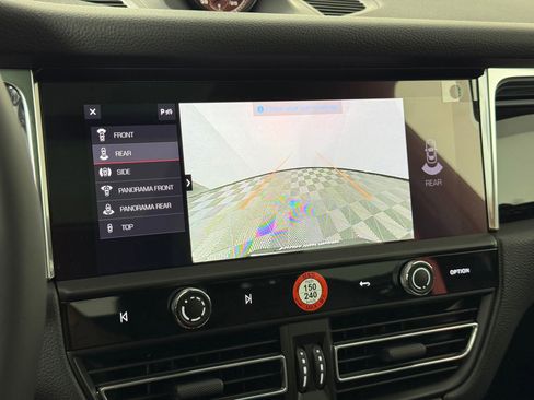 Certified 2026 Porsche Macan S AWD/4WD image 30