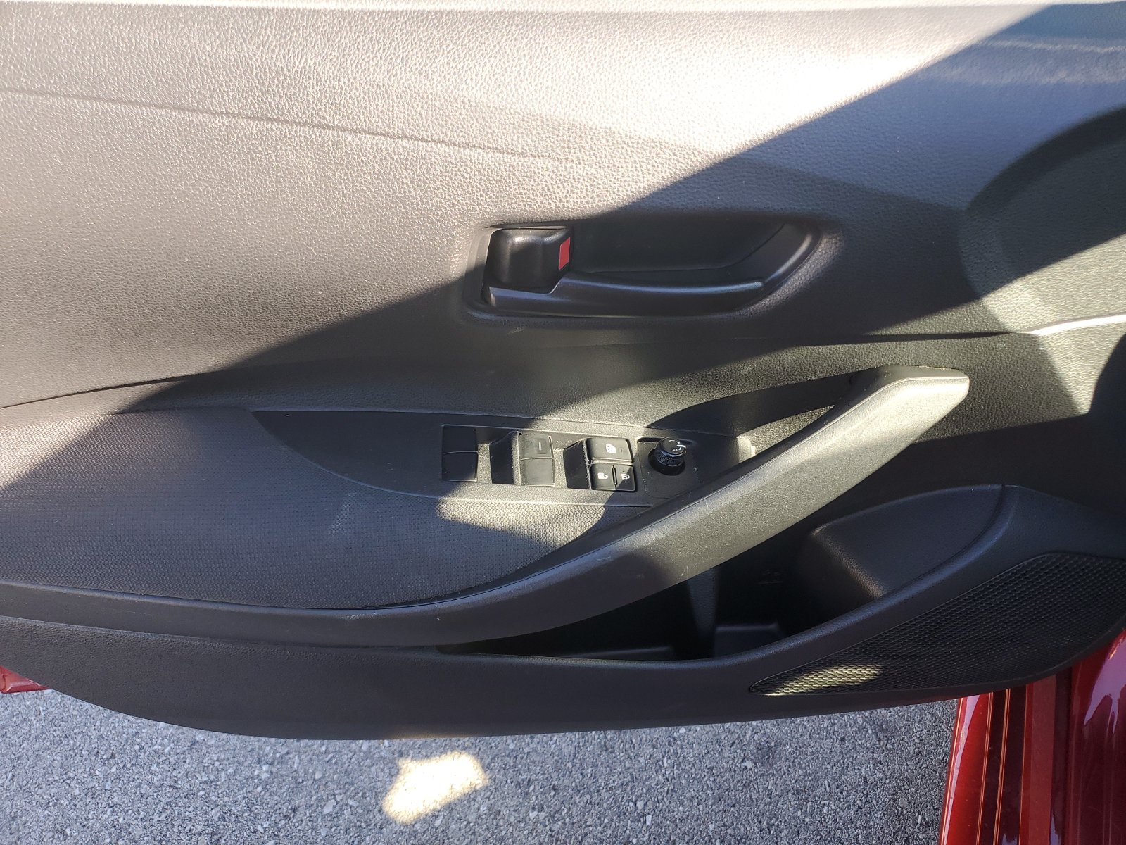 Used 2024 Toyota Corolla LE FWD image 20