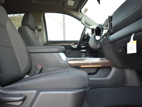 New 2026 Chevrolet Silverado 1500 RST AWD/4WD image 12
