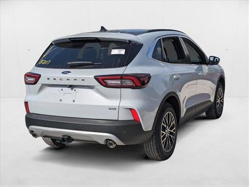 New 2025 Ford Escape SE w/ PHEV Premium Package image 2