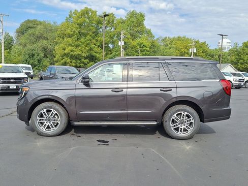 New 2025 Ford Expedition Active image 29