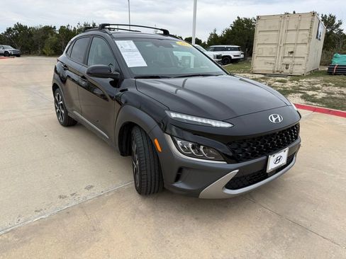 Certified 2023 Hyundai Kona Limited image 3