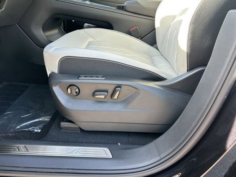 New 2026 Volkswagen Atlas Cross Sport SEL Premium R-Line image 16