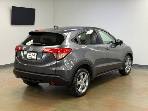 Used 2017 Honda HR-V EX image 7