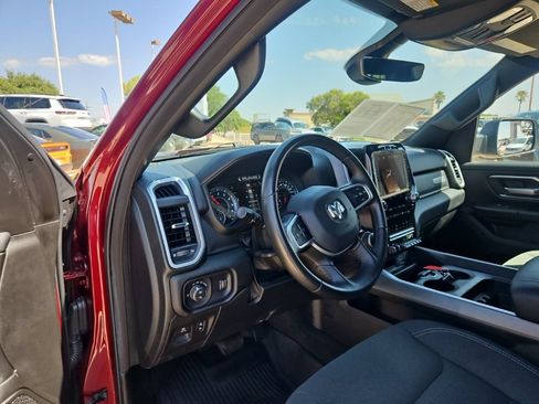 Used 2022 RAM 1500 Big Horn AWD/4WD image 16