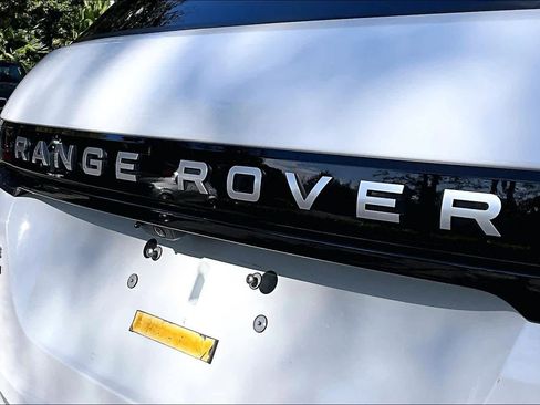 Used 2020 Land Rover Range Rover Evoque S image 30