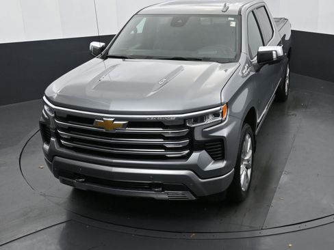 Used 2024 Chevrolet Silverado 1500 High Country image 26
