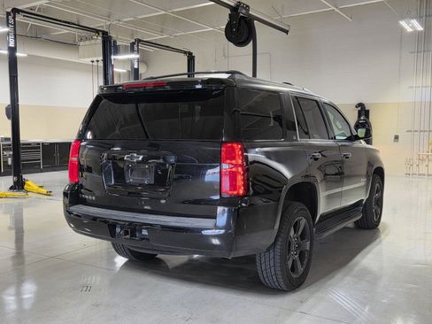 Used 2017 Chevrolet Tahoe LT w/ LT Midnight Edition image 7