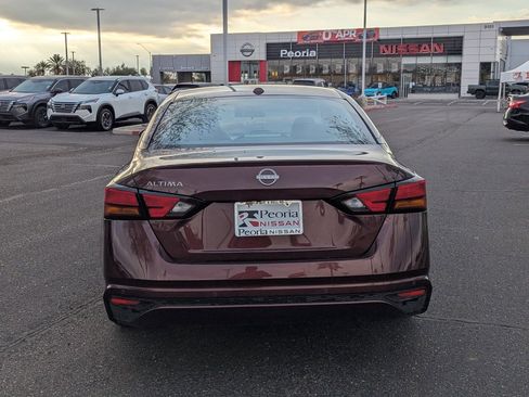 Certified 2025 Nissan Altima 2.5 SV image 5