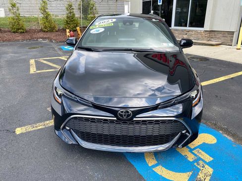 Used 2021 Toyota Corolla XSE FWD image 11