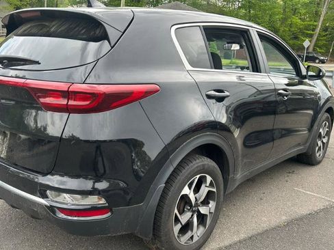 Used 2022 Kia Sportage LX AWD/4WD image 4