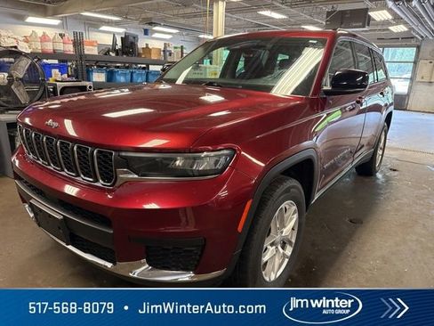 Used 2021 Jeep Grand Cherokee L Laredo w/ Luxury Tech Group I AWD/4WD image 2