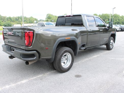 Used 2023 GMC Sierra 3500 SLT w/ SLT Convenience Package AWD/4WD image 6