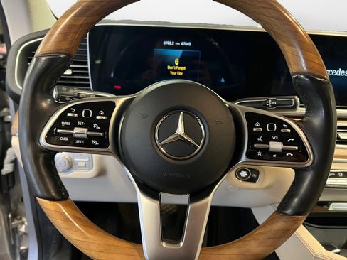 Used 2022 Mercedes-Benz GLE 350 4MATIC image 10