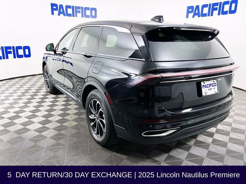 Used 2025 Lincoln Nautilus Premier w/ Equipment Group 102A AWD/4WD image 6