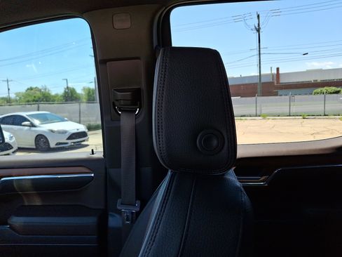 Used 2023 GMC Sierra 1500 Denali AWD/4WD image 17