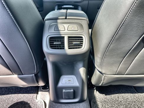 Used 2025 Buick Envision Avenir image 22