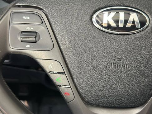 Used 2017 Kia Forte LX FWD image 24