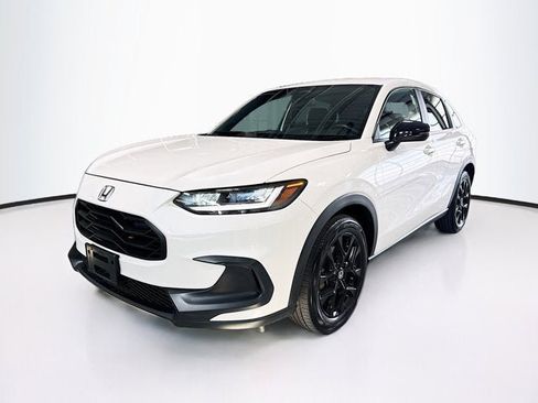 Used 2024 Honda HR-V Sport image 1